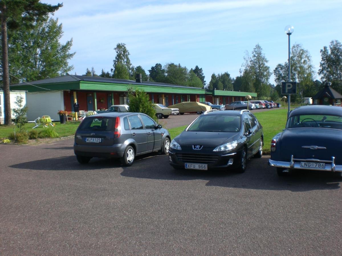 Bed And Breakfast Fyra Haestar Rättvik Exterior foto